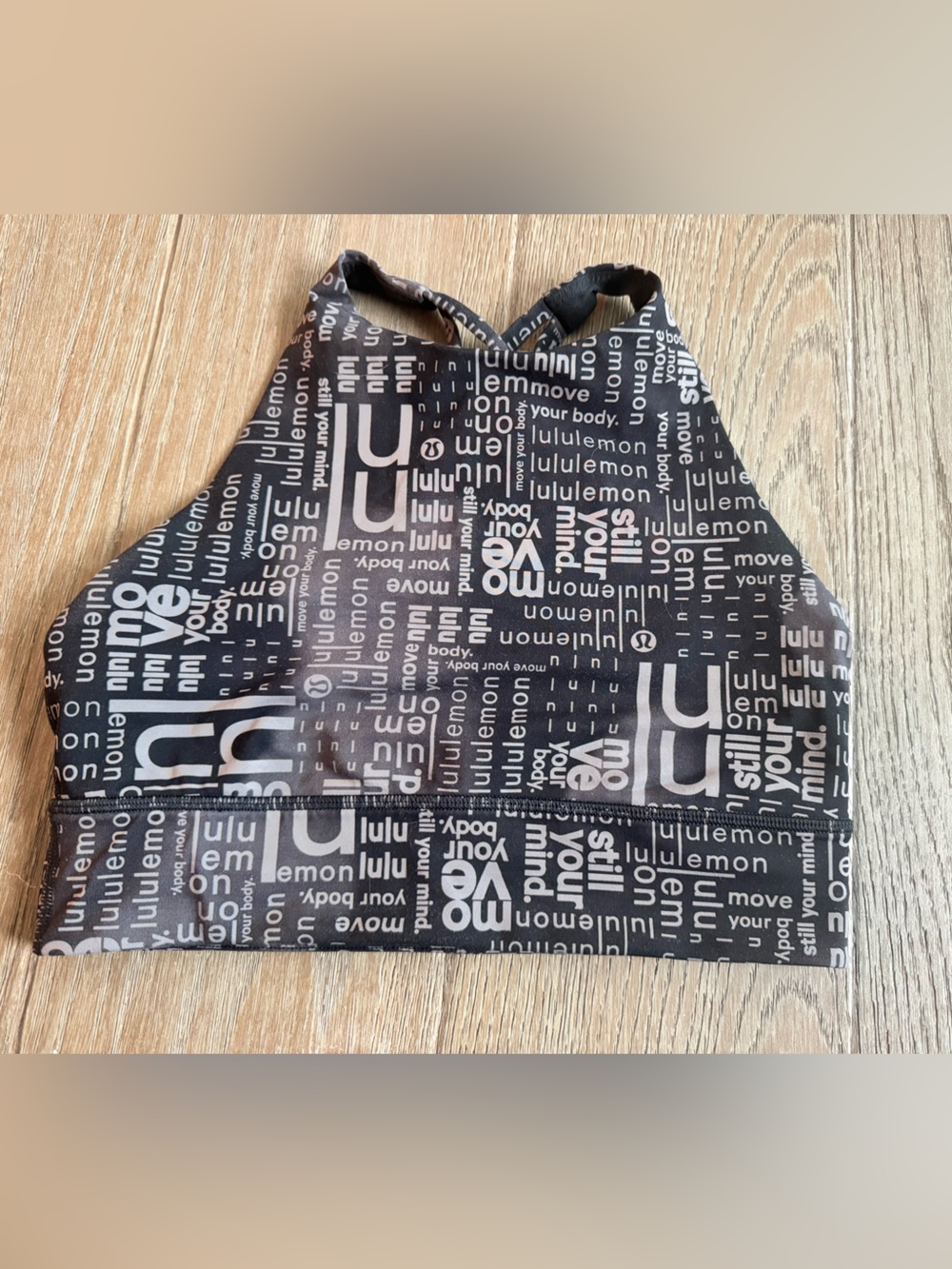 Lululemon Run On Bra Size 8 Black Gray Logo Typography Print